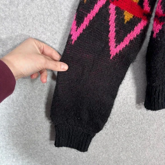 Arizona Fair Isle Sweater Small Pink Black Festive Nordic Quirky‎ Bright Artsy - Picture 4 of 11
